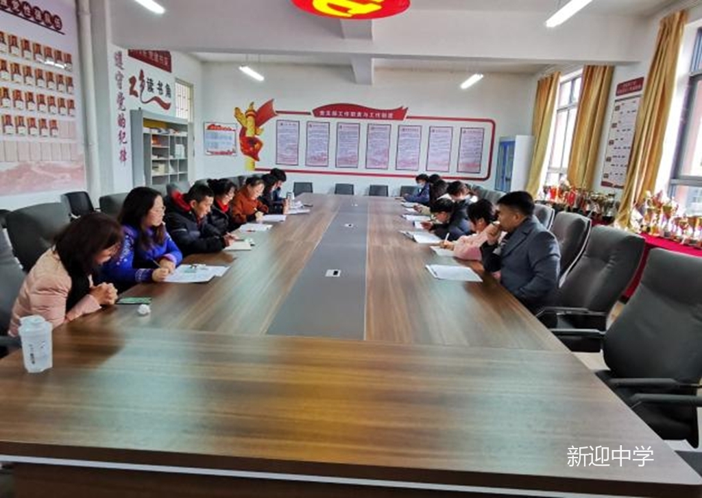 同展风采异出精彩新迎中学与昆十中高中生物组联合教研活动