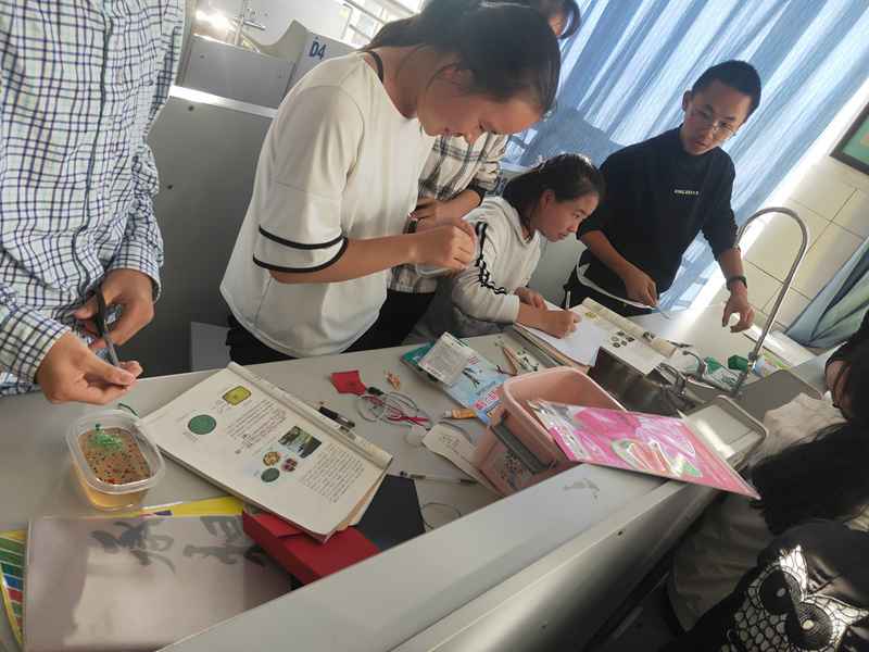 2019年生物兴趣实验活动